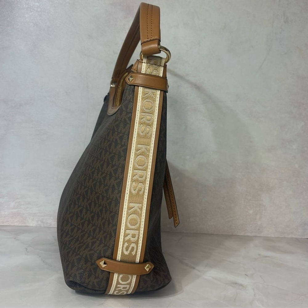 Michael Kors Maeve Signature Logo Hobo Shoulder Bag Brown - Picture 3 of 7